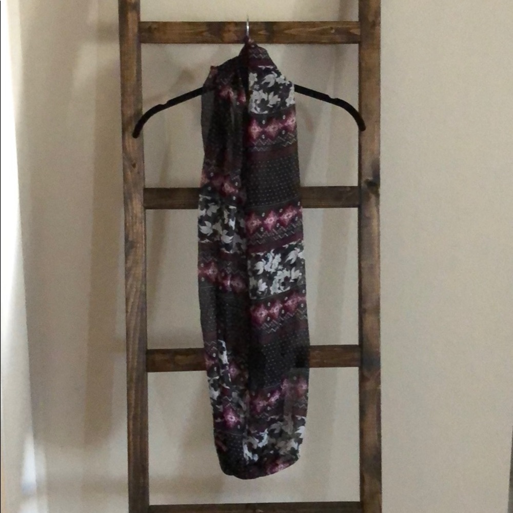 Infinity scarf